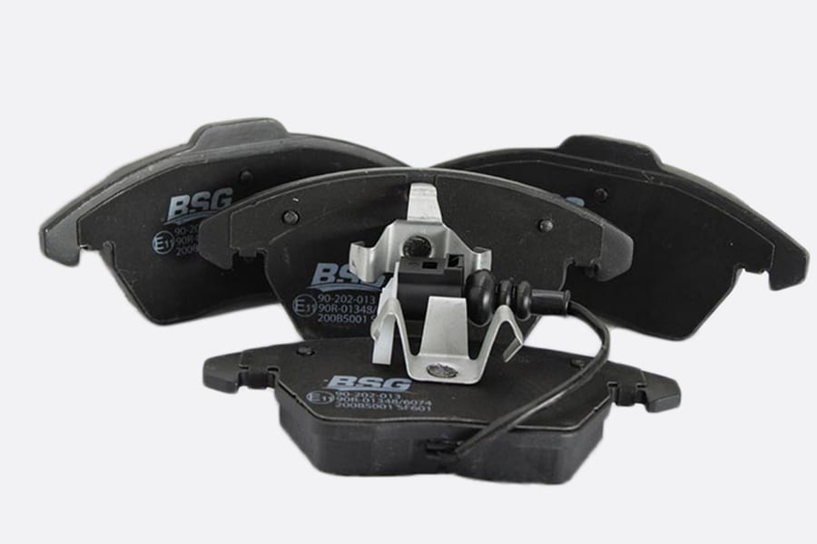 Колодки тормозные VW Passat (05-) SKODA Octavia (04-) передние (4шт.) BSG