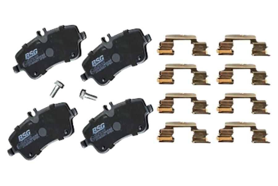 Колодки тормозные MERCEDES C (W202, W203, W209), E (W210), SLK (R171) передние (4шт.) BSG